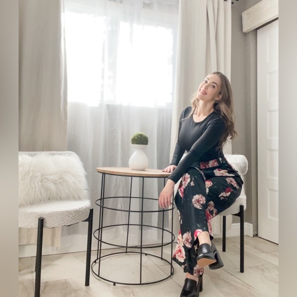 Express Bodysuit - Picture 7 of 8